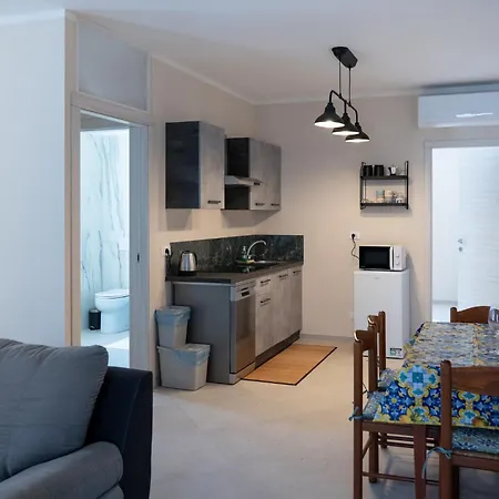 Apartment Cetinale