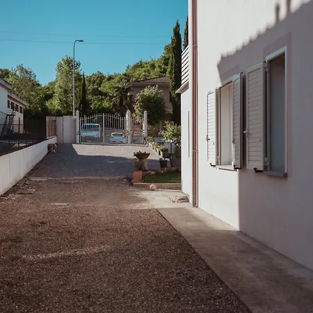 Cetinale Apartment